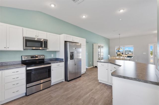 11405 ZIMMERMAN PATH, Oxford, FL 34484