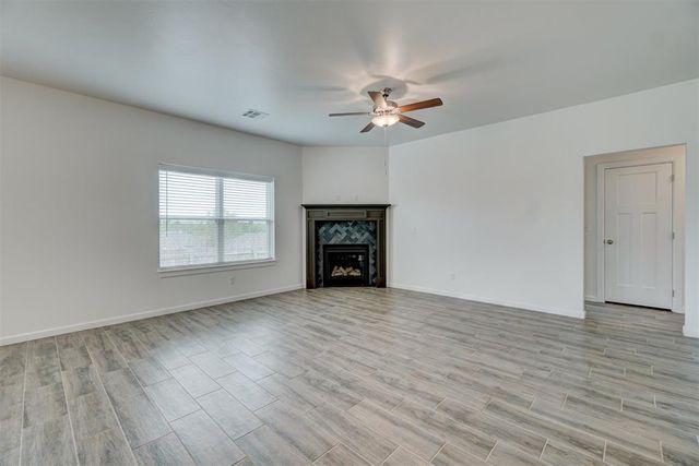 528 NW 175th Street, Edmond, OK 73012