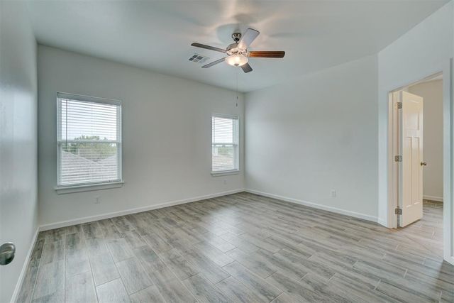 528 NW 175th Street, Edmond, OK 73012