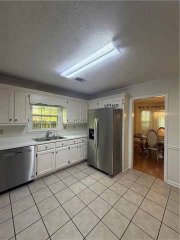 910 Burning Bush Drive, Loganville, GA 30052