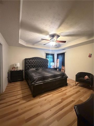 910 Burning Bush Drive, Loganville, GA 30052