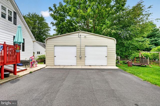1810 MEETINGHOUSE RD, Upper Chichester, PA 19061