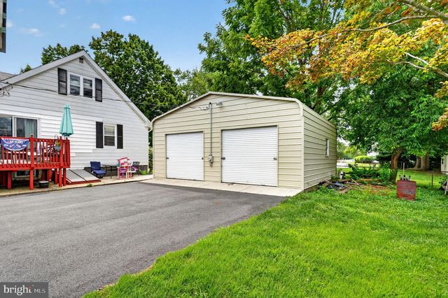 1810 MEETINGHOUSE RD, Upper Chichester, PA 19061