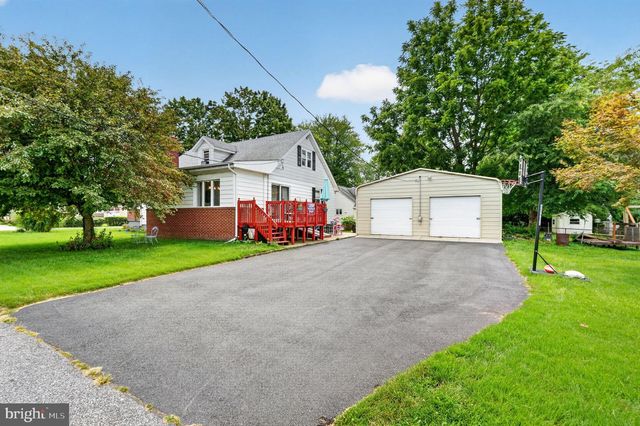 1810 MEETINGHOUSE RD, Upper Chichester, PA 19061