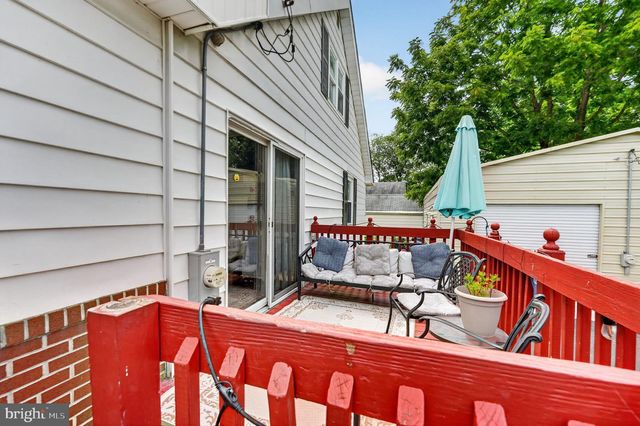 1810 MEETINGHOUSE RD, Upper Chichester, PA 19061