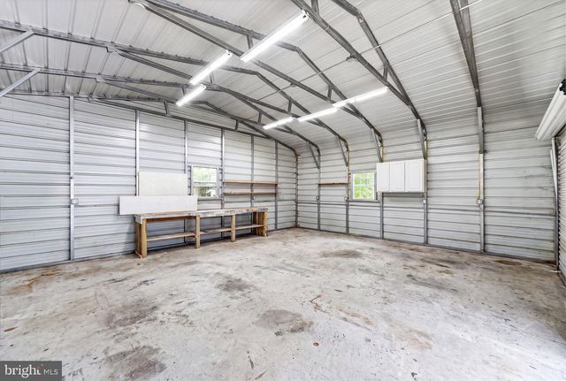 1810 MEETINGHOUSE RD, Upper Chichester, PA 19061