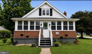 1810 MEETINGHOUSE RD, Upper Chichester, PA 19061