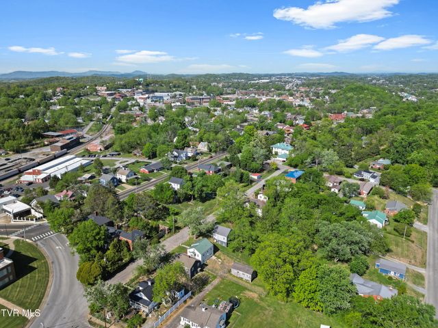 617 Carson Street, Greeneville, TN 37743