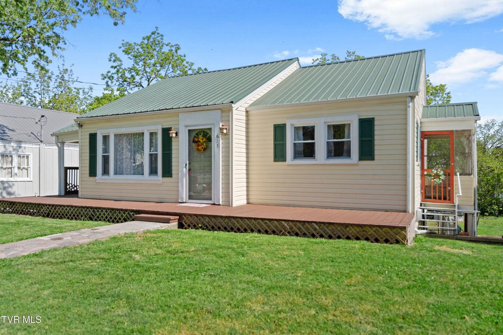 617 Carson Street, Greeneville, TN 37743