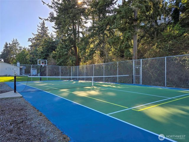 2271 Mariner Beach Drive, Oak Harbor, WA 98277