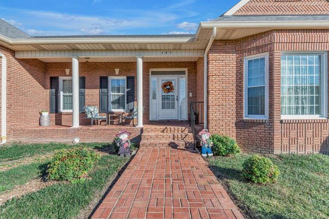 161 Graystone Dr, Gallatin, TN 37066