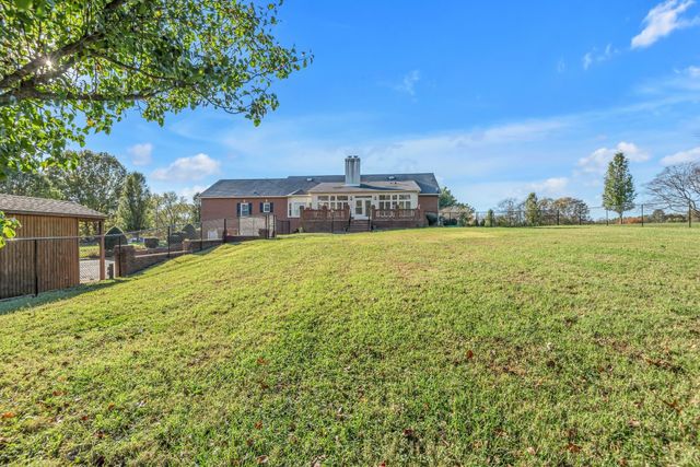 161 Graystone Dr, Gallatin, TN 37066