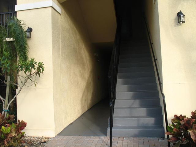 2726 Anzio Court 301, Palm Beach Gardens, FL 33410