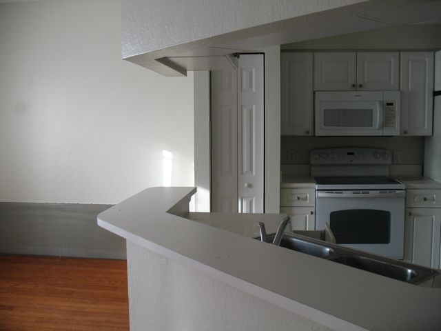 2726 Anzio Court 301, Palm Beach Gardens, FL 33410