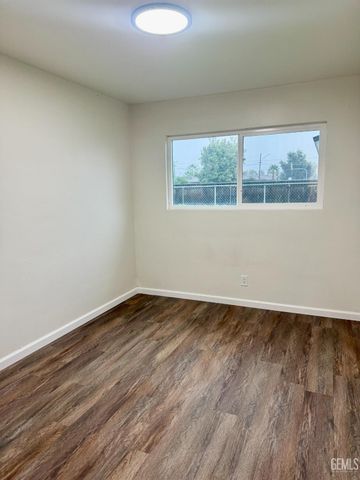 260 Maple Street, Shafter, CA 93263