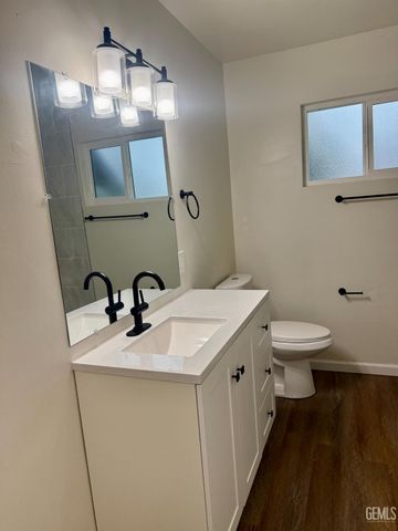 260 Maple Street, Shafter, CA 93263