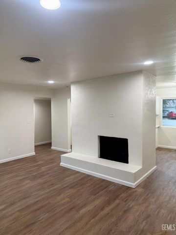 260 Maple Street, Shafter, CA 93263