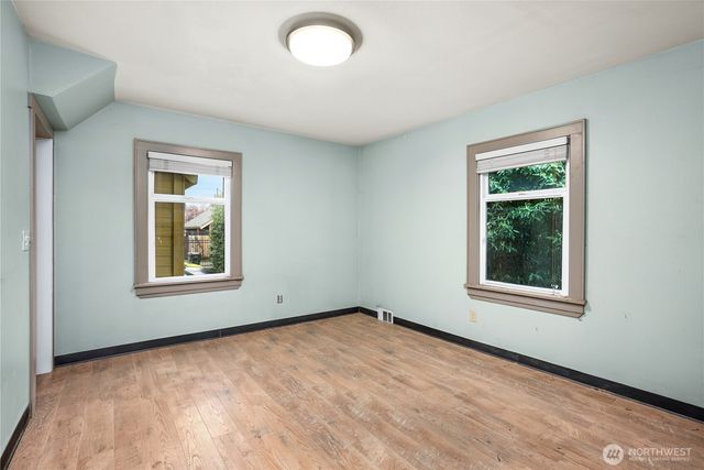 337 Park Avenue N, Renton, WA 98057