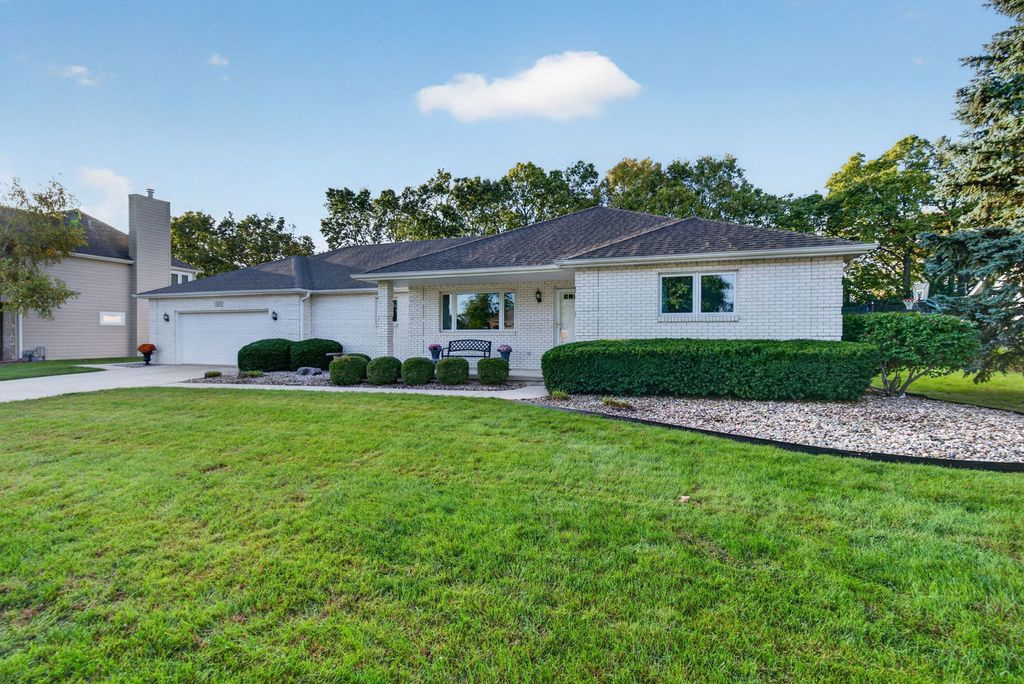 25053 W Mcmillin Drive, Channahon, IL 60410 — photo 3