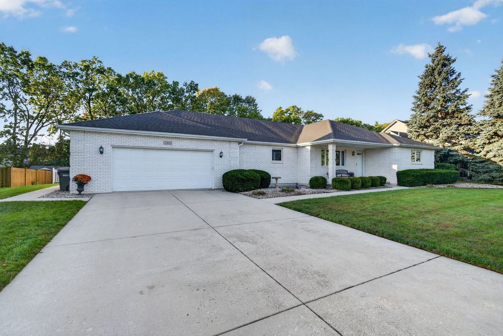 25053 W Mcmillin Drive, Channahon, IL 60410 — photo 4