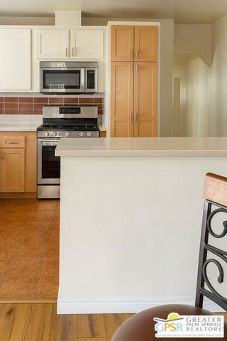 2812 Alsace Avenue, Los Angeles, CA 90016