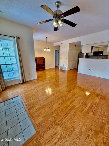 1013 Hampton Pl Boulevard, North Greenbush, NY 12180