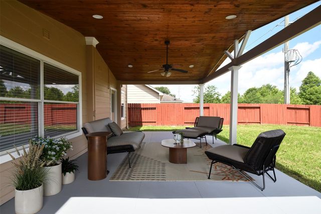 24406 Lakecrest Village Drive, Katy, TX 77493