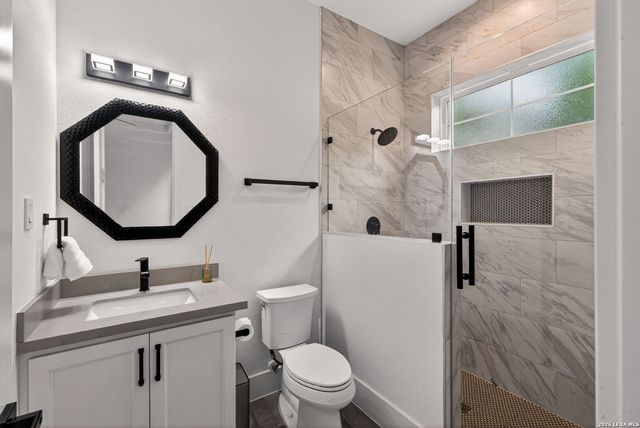 22 SAXBY GLN, San Antonio, TX 78257
