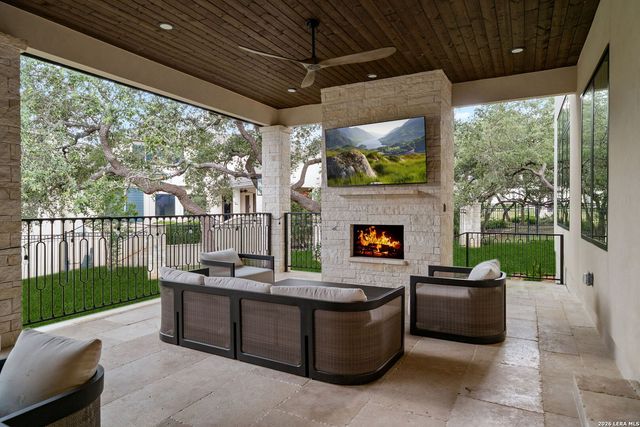 22 SAXBY GLN, San Antonio, TX 78257