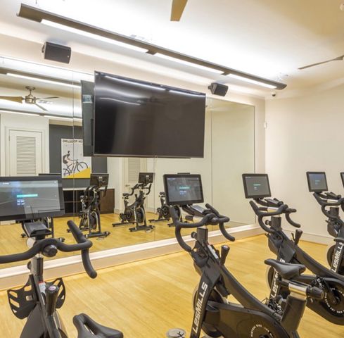 401 W 25th St Street 2328, Houston, TX 77008