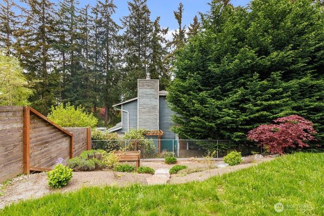 15021 73rd Court NE, Kenmore, WA 98028
