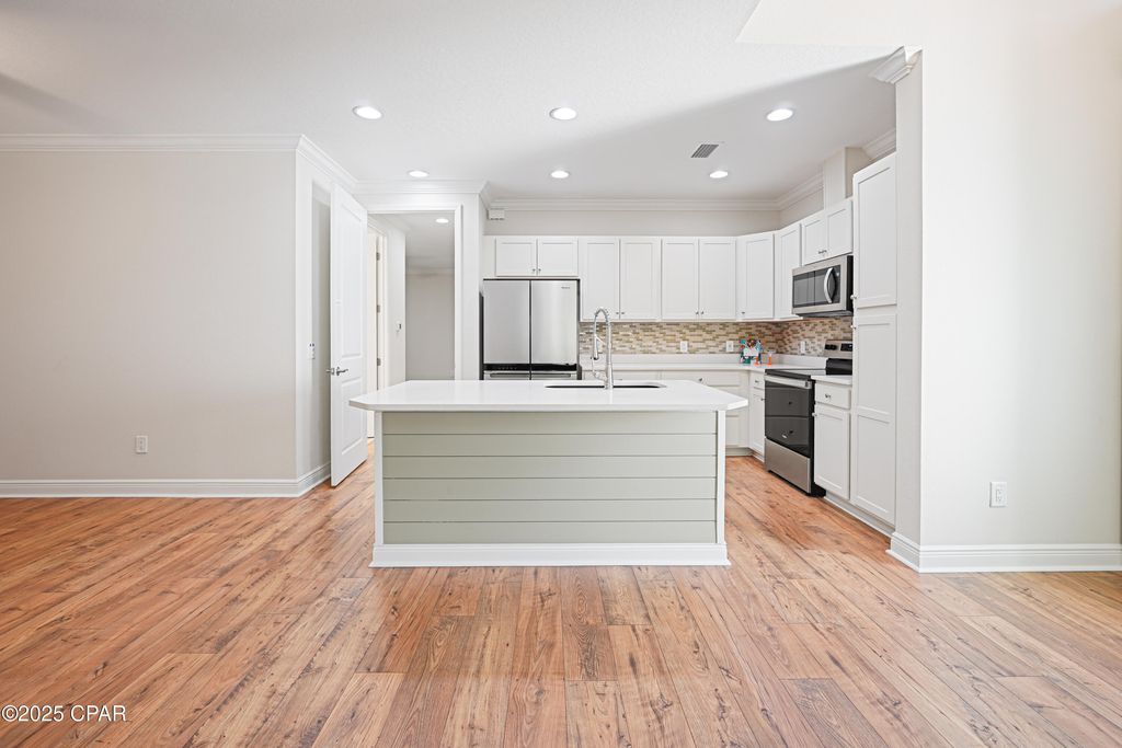 Image 13 of property listing at 9313 Cool Breeze Drive, Panama City Beach, FL 32413