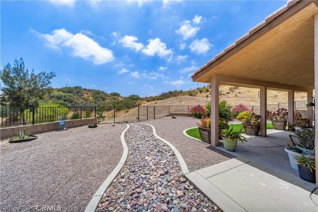 13675 Davenport, Agua Dulce, CA 91390