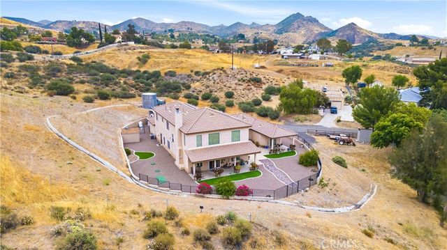 13675 Davenport, Agua Dulce, CA 91390