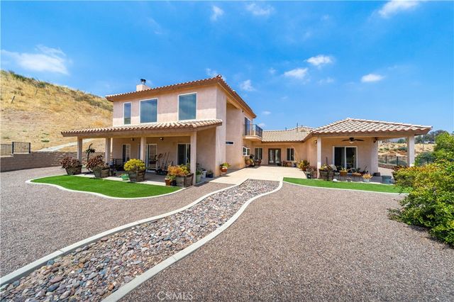 13675 Davenport, Agua Dulce, CA 91390