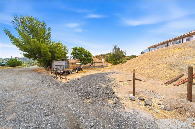 13675 Davenport, Agua Dulce, CA 91390