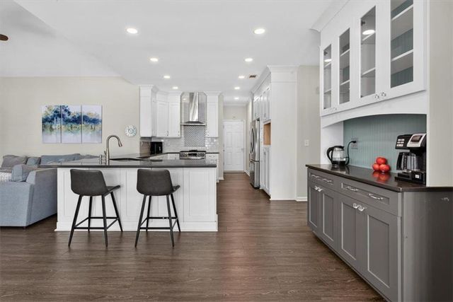 2095 Darien Park Drive, Roswell, GA 30076
