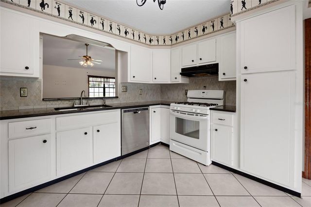 4420 NE 1ST STREET, Ocala, FL 34470