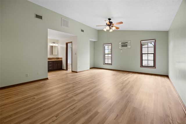 4420 NE 1ST STREET, Ocala, FL 34470