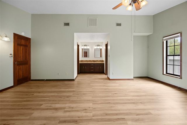 4420 NE 1ST STREET, Ocala, FL 34470