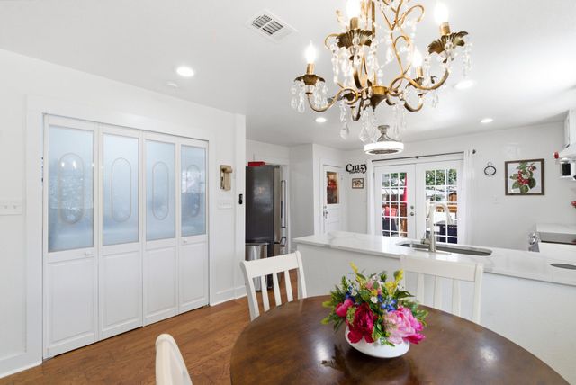 307 S Brazos Street, Weatherford, TX 76086