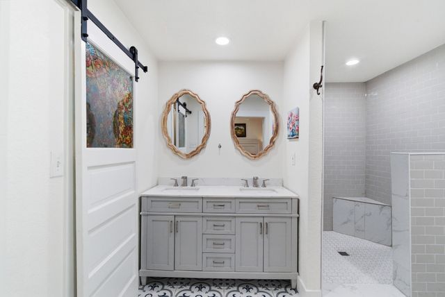 307 S Brazos Street, Weatherford, TX 76086