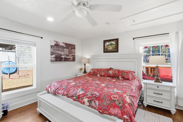 307 S Brazos Street, Weatherford, TX 76086