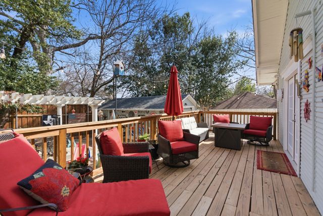 307 S Brazos Street, Weatherford, TX 76086