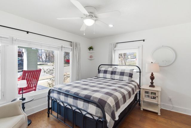 307 S Brazos Street, Weatherford, TX 76086