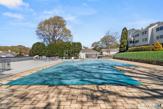 32 Rowayton Woods Drive 32, Norwalk, CT 06854