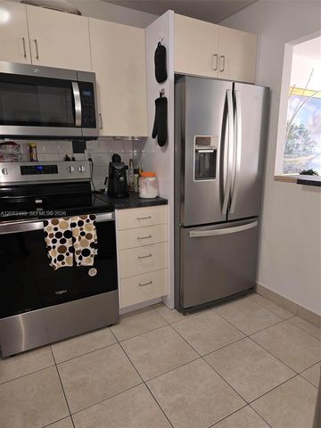 1901 Brickell Ave B504, Miami, FL 33129
