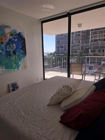 1901 Brickell Ave B504, Miami, FL 33129