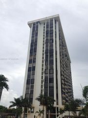 1901 Brickell Ave B504, Miami, FL 33129