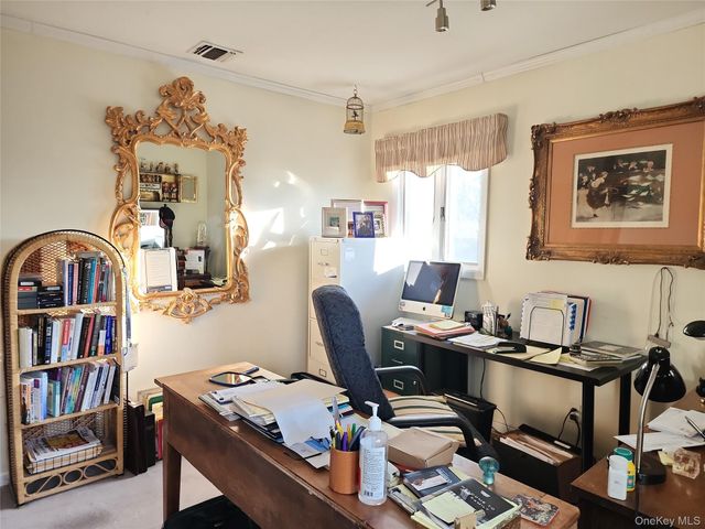 3 Dorset Way, Glen Cove, NY 11542